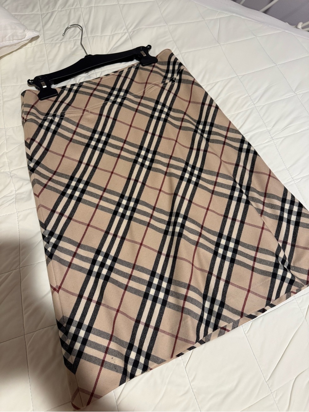 Vintage Burberry Classic Plaid Women's Skirt - Beige Black Red